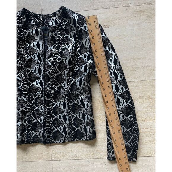 Metrostyle Snake Print Genuine Leather Jacket Black &‎ White Pattern Size 4 - Picture 6 of 7